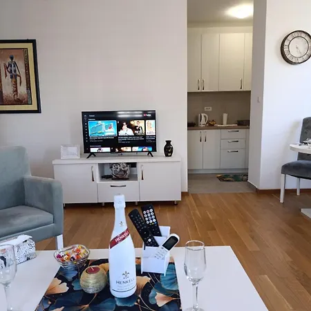 Apartament Bjanka